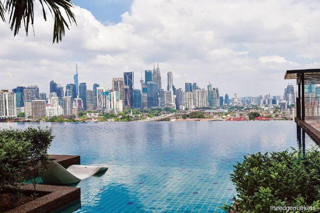Studio Near Klcc And Lrt With Superb View Kuala Lumpur Bagian luar foto
